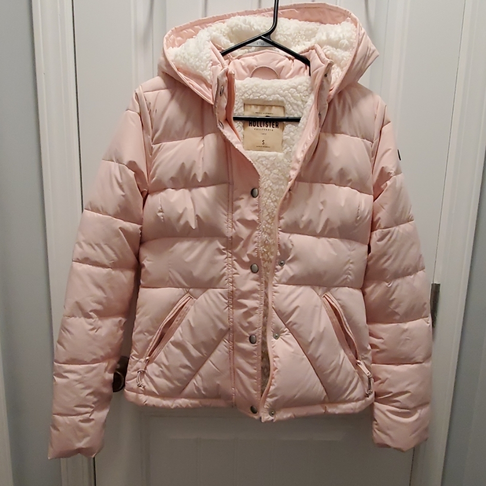 Hollister Puffer Coat